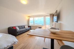 Fortuna 4 by Arosa Vacations, Panoramablick auf die Berge und Parkplatz inklusive