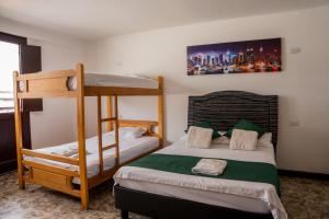 Les Balcons Hostel