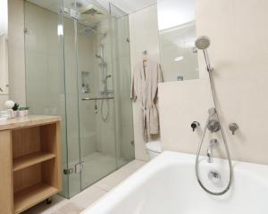 Luxury 2BR Apartment in Setiabudi Skygarden