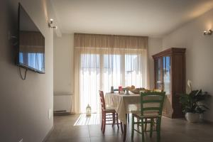 Dimora Belvedere con mansarda e balcone a 5 minuti dal mare