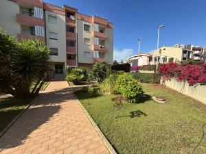 Superior One-Bedroom Apartment with Balcony