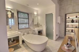 Maisons d'hotes LA BASTIDE DES CULS-ROUSSET : photos des chambres