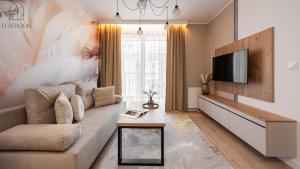 Flatbook - Seaside Apartments Nowa Letnica with a Rooftop Viewing Terrace & Gym