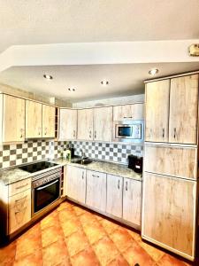 Benalbeach Beach Front Apartment