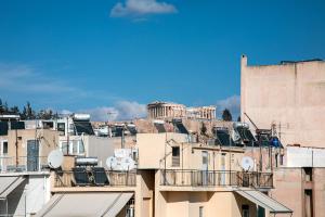 Helios Apartment by A&A Residencies