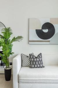 GuestReady - High-floor retreat in JVC