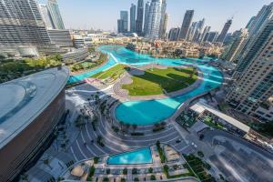 Full Burj Khalifa and Fountain View fromRooms