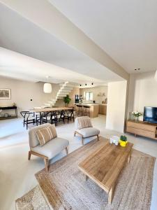 Villas Maison de ville piscine chauffee : photos des chambres