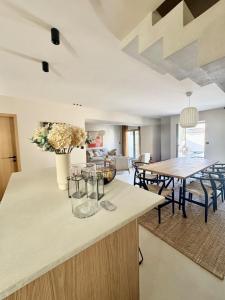 Villas Maison de ville piscine chauffee : photos des chambres