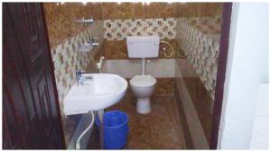 HOTEL New Ashoka ! Near Maa Sidheshwari Kaali Badi - Prayagraj Rambag Railway Station