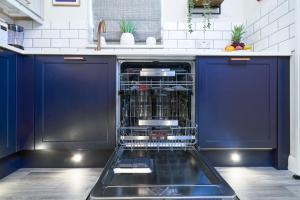 3 bedroom spacious Home in Hampton Water -Peterborough