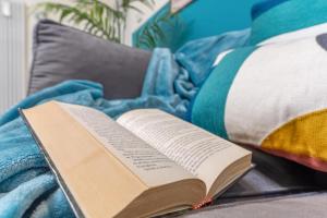 3 min da Metro - Relax e Collegamenti per Olimpiadi 2026 - MarbleNoir