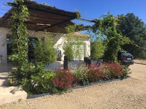 Villas A L-OMBRE DES GLYCINES maison avec piscine 7 personnes : photos des chambres