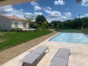 Villas A L-OMBRE DES GLYCINES maison avec piscine 7 personnes : photos des chambres