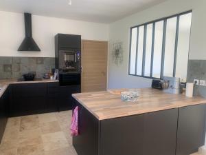 Villas A L-OMBRE DES GLYCINES maison avec piscine 7 personnes : photos des chambres