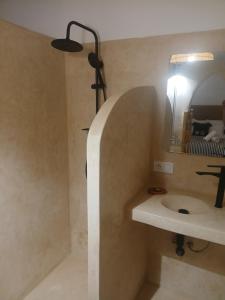 Riad OM SAADENE