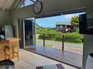 Brenton Breeze - self-catering