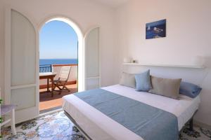 House Dream on the sea