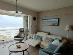 Gezellig appartement met zeezicht en garage