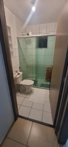 Apartamento completo com Wi-Fi, garagem em condomínio - Ideal para estadias tranquilas