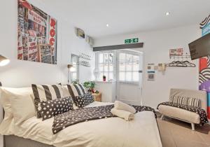 Artist Studio By My Getaways