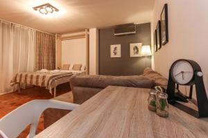 Skroman, čist i udoban apartman u Ivana Ribara za dvoje