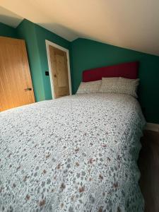 Brand New Stylish Converted Coach House in Cardiff