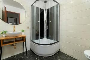 Exceptional Pet-Friendly Apartment by Noclegi Renters