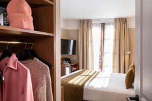 Hotels Hotel Le Colombier : photos des chambres