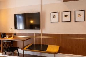 Hotels Hotel Le Colombier : photos des chambres