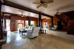 Luxury Villa Miramar Lotus House