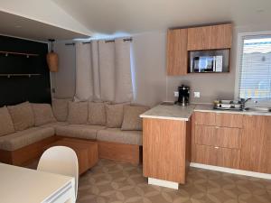 Campings Kokua Vacances presente MOBIL HOME residentiel toutes options camping 4 etoiles CANET : photos des chambres
