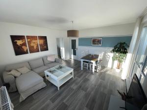 Charming 4-Person Apartment in Hoyerswerda City Center