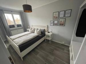 Charming 4-Person Apartment in Hoyerswerda City Center