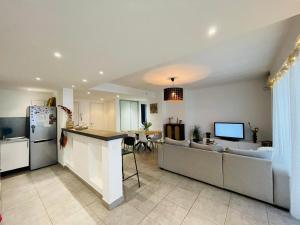 Bel Appartement lumineux avec balcon