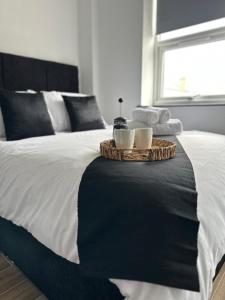 Modern Borehamwood Flat - 2 Min Walk to Station