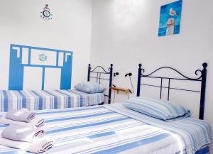 Twin Room with Shared Bathroom room in Stella del Sud