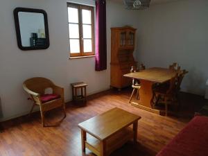 Appartements Charmant 2 Pieces pour 6 Personnes avec Piscine a Vignec, Proche Saint-Lary-Soulan - FR-1-504-101 : photos des chambres