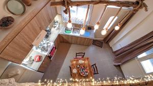 Popi Studio 1 Mochos Square