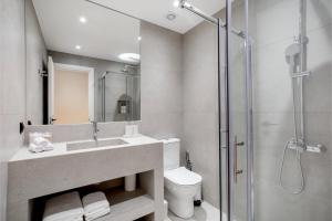 Acropolis Residence by A&A Residences