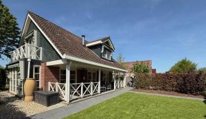 The Cosy Cottage for Comfort with Sauna and Hottub