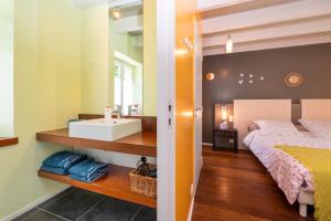 B&B / Chambres d'hotes Chambres d-hotes avec piscine : photos des chambres