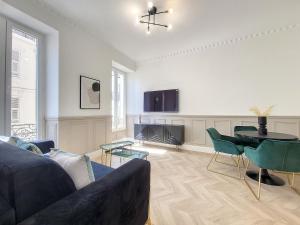 Nestor&Jeeves - EMERAUDE - Central - Modern