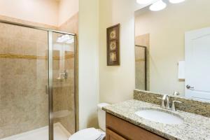Luxury 4 Bed / 3 Bath Villa at Storey Lake, Holiday homes - Kissimmee