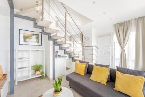 Eos Sea View Apartments