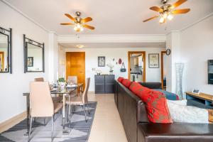 Congrio - Resort Holiday Treat