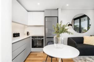 Coastal Luxe 1-Bed Escape