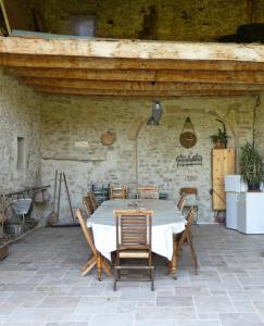 Maisons de vacances Le Sabatin - Maison de charme, un ecrin de verdure : photos des chambres