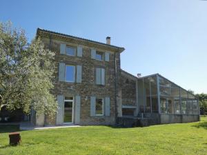 Maisons de vacances Le Sabatin - Maison de charme, un ecrin de verdure : photos des chambres