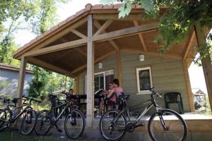 Chalet 3 étoiles - Piscine - eebbib